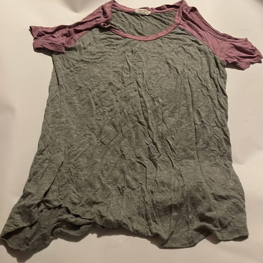 Open shoulder top